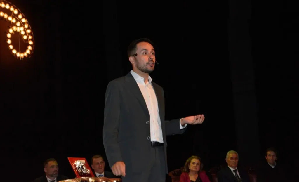 vinadores 16